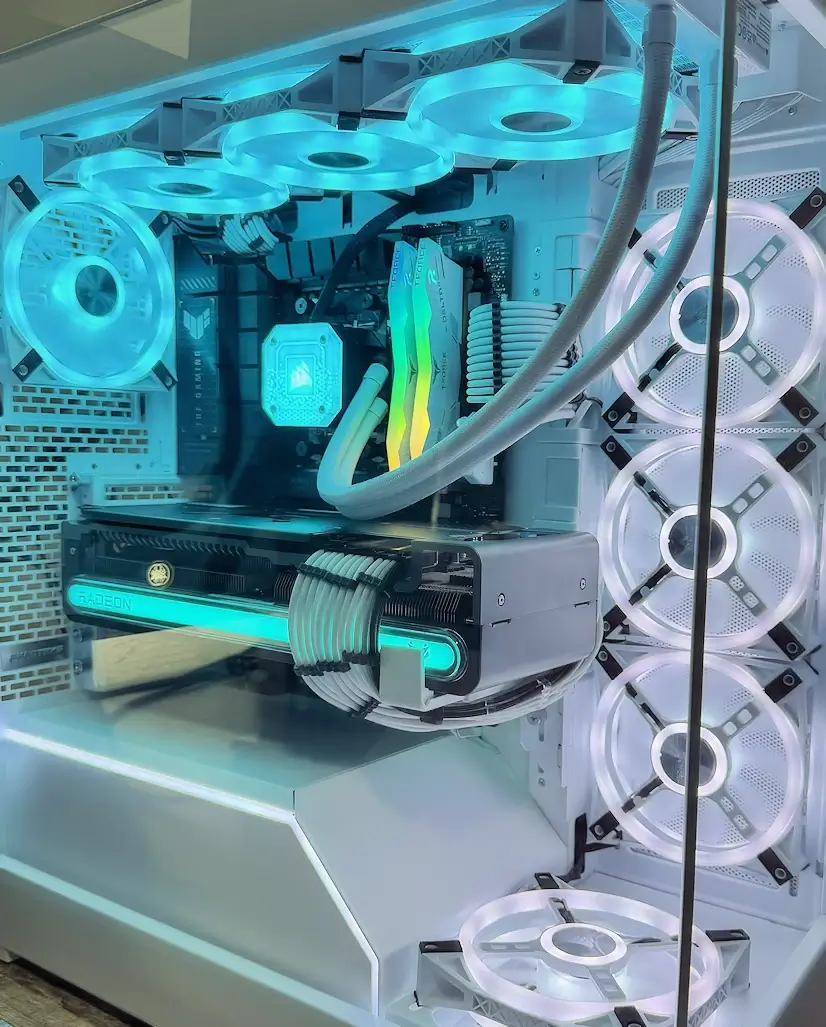 Montaje Gaming PC Phanteks Canillejas Montaje Gaming PC Phanteks Canillejas
